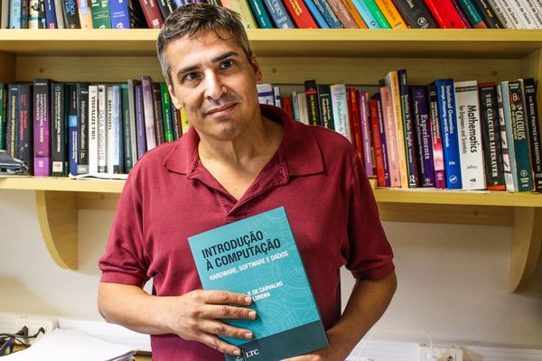 Livro de pesquisador da Rede CpE é finalista do Prêmio Jabuti